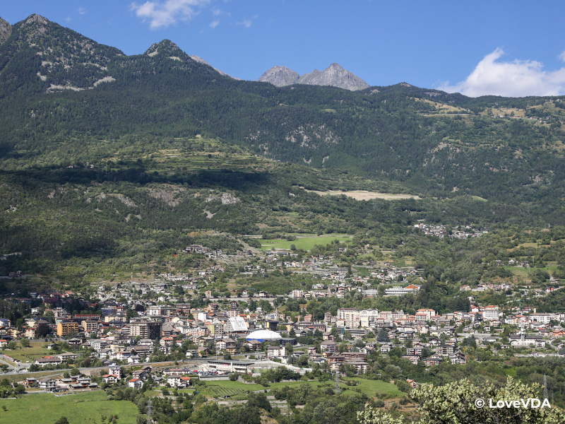 Italy-Valle 'd Aosta-Saint-Vincent ​​​​​-your-italian-travel-guide