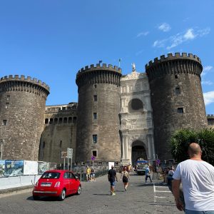 italie-campanie-napels-castel-nuovo-your-italian-travel-guide