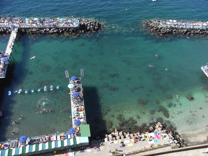 strand-sorrento-campania-italie-1.jpg